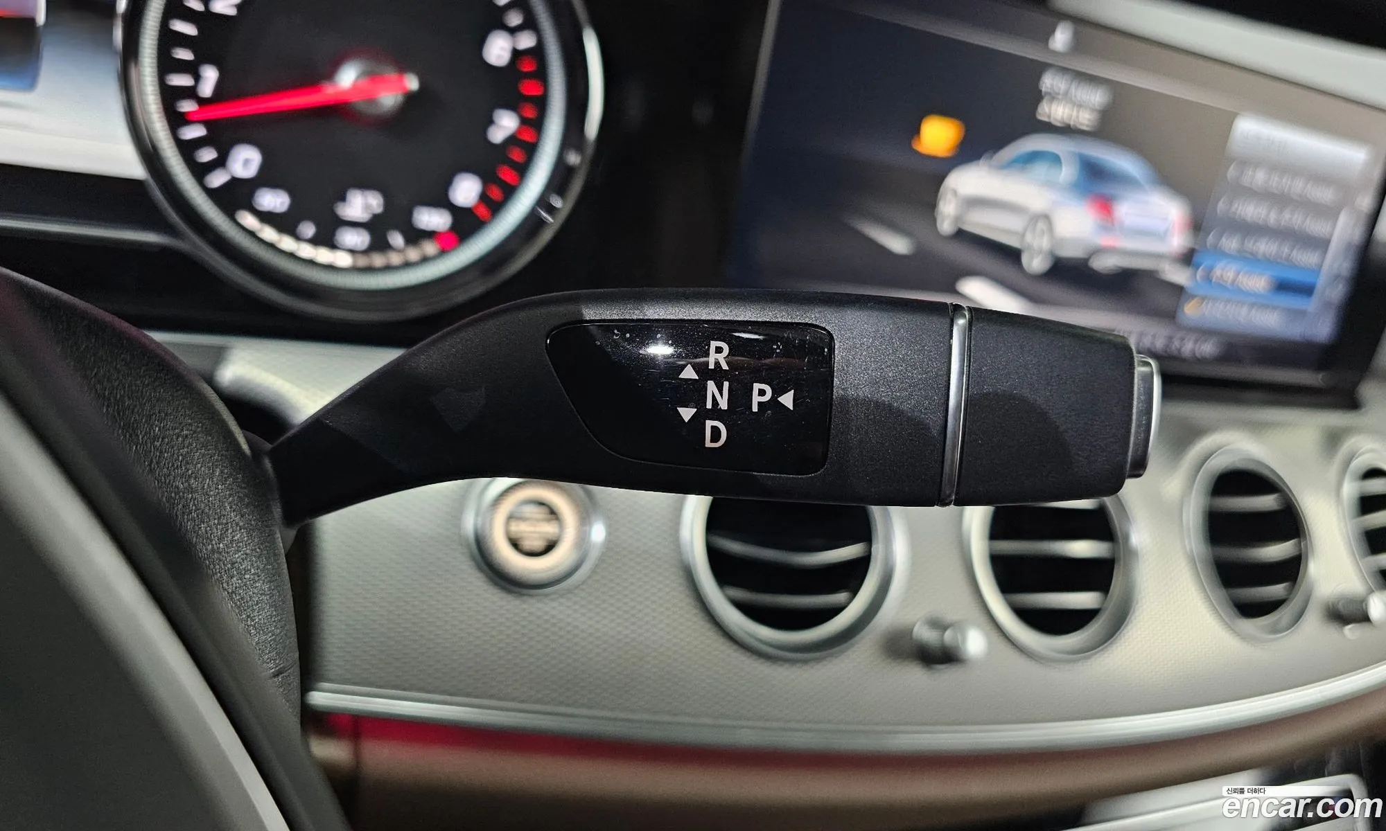 Mercedes-Benz E-Class W213 2018 — 10