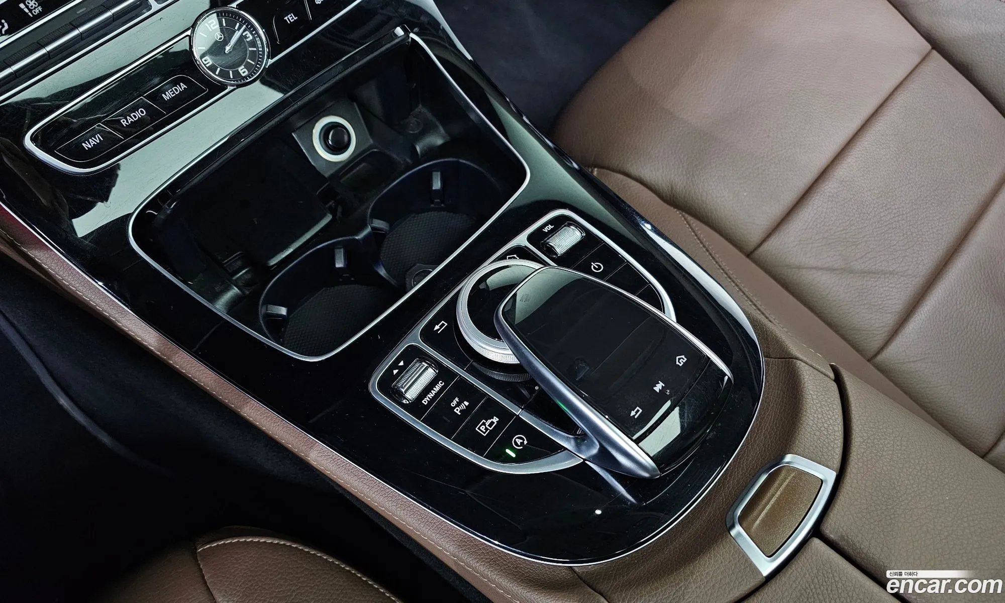 Mercedes-Benz E-Class W213 2018 — 17
