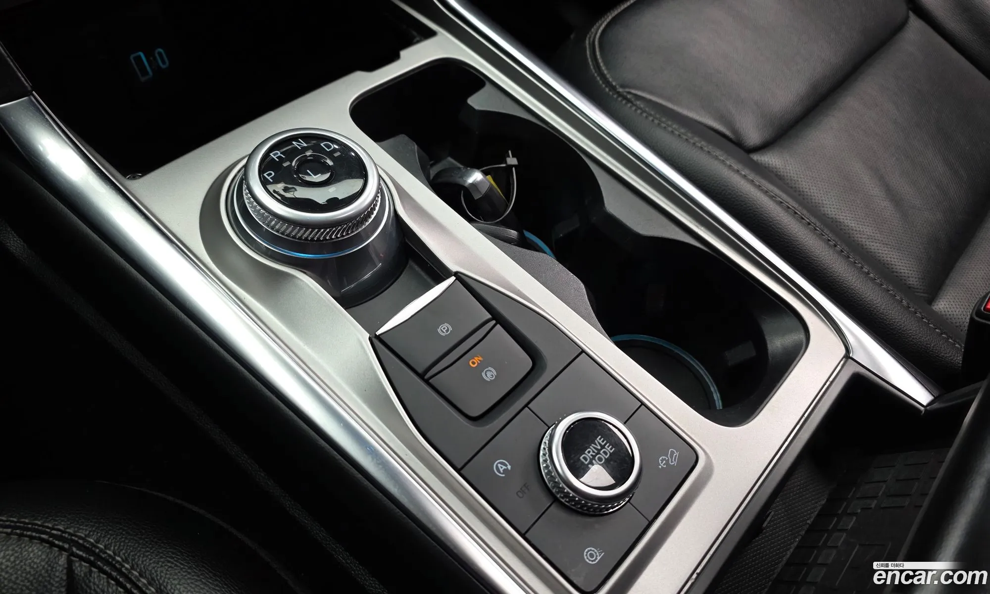 Ford Explorer 6th Gen 2021 — 8