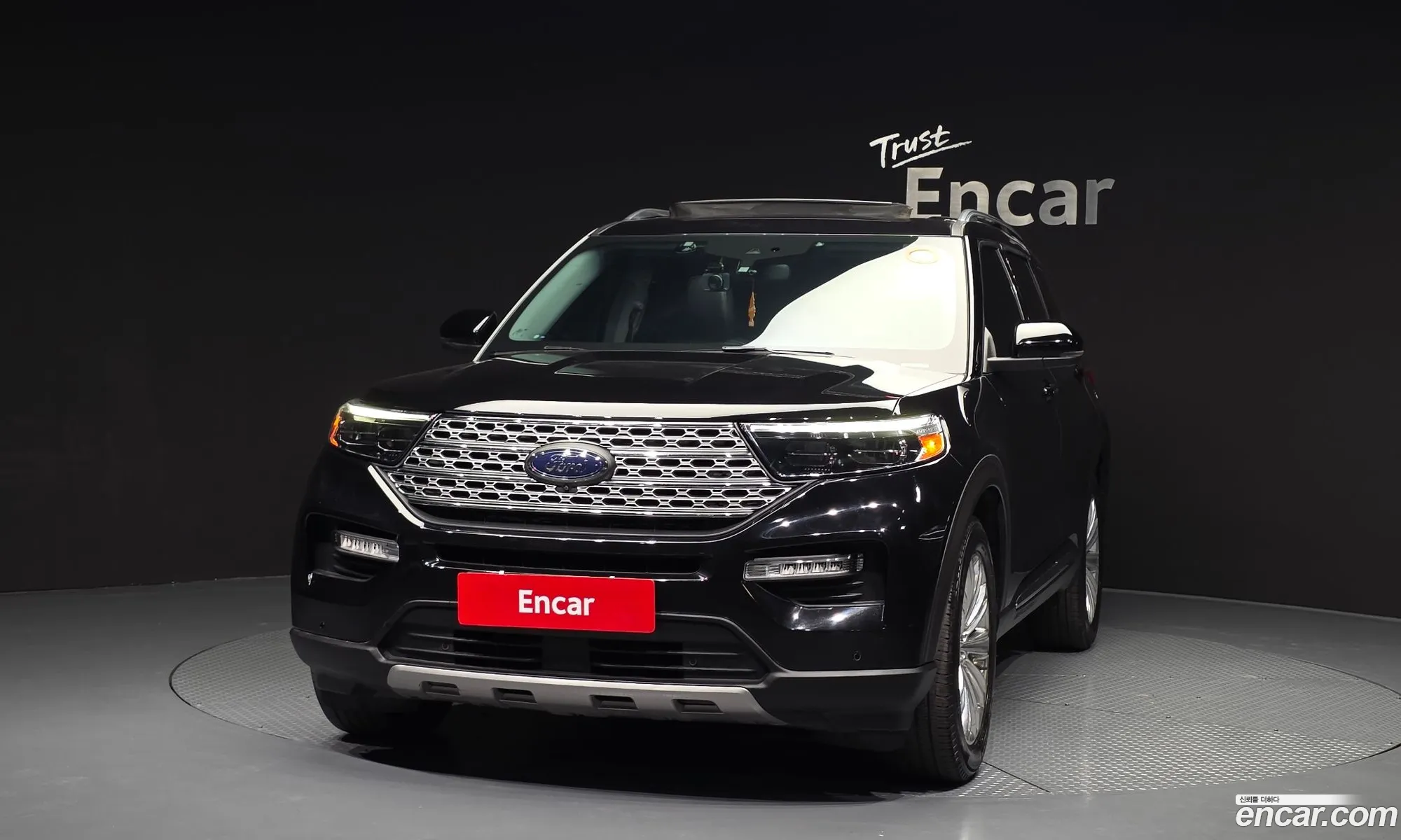 Ford Explorer 6th Gen 2021 — 3