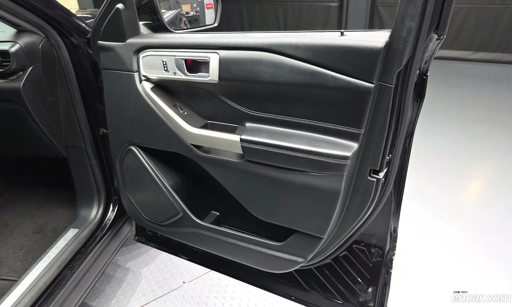 Ford Explorer 6th Gen 2021 — 14