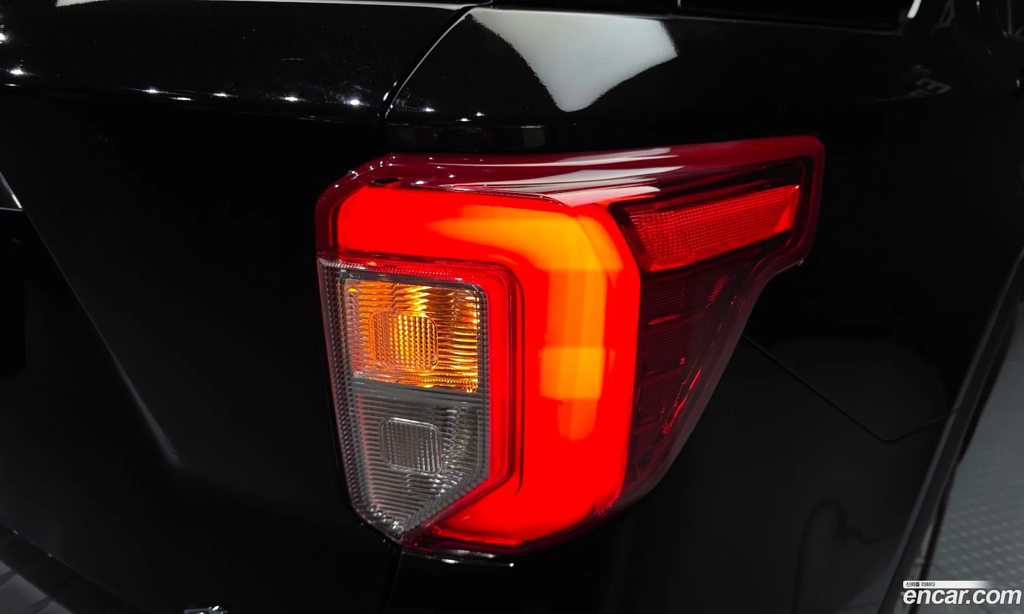 Ford Explorer 6th Gen 2021 — 2