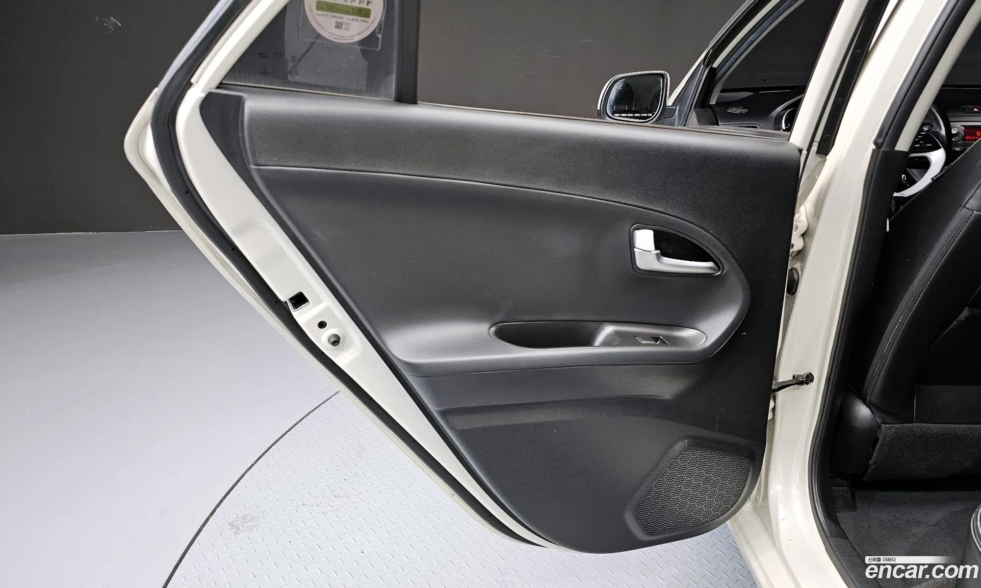 Kia Morning 2015 — 31