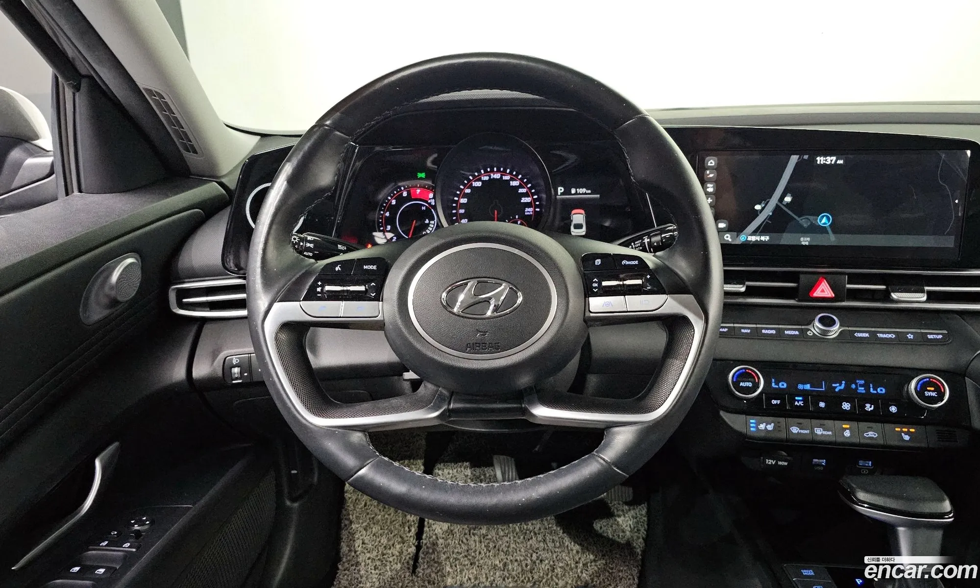 Hyundai Elantra 2022 — 16