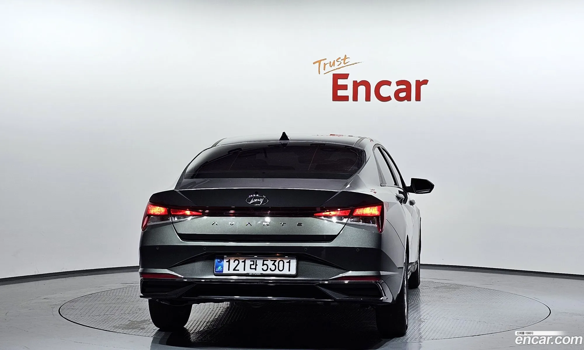 Hyundai Elantra 2022 — 3