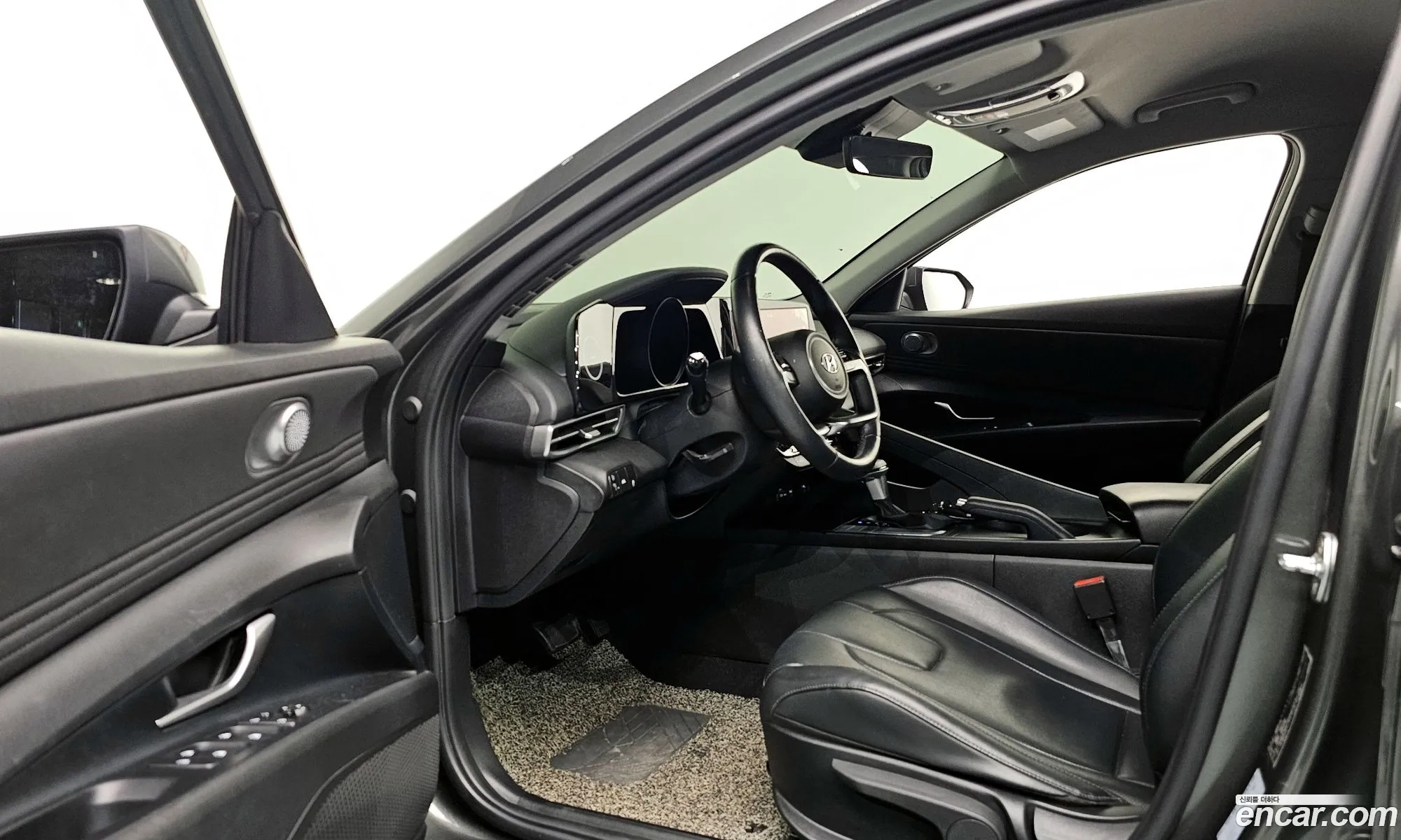 Hyundai Elantra 2022 — 8