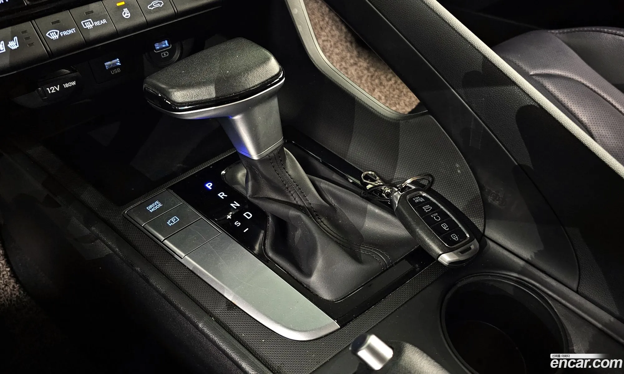 Hyundai Elantra 2022 — 12