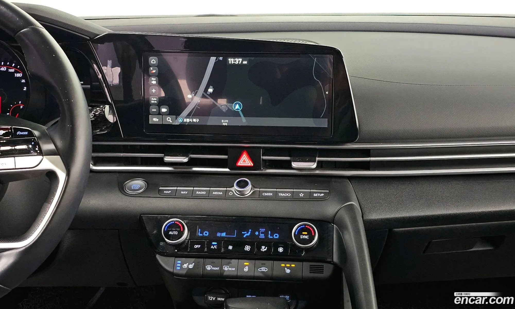 Hyundai Elantra 2022 — 18