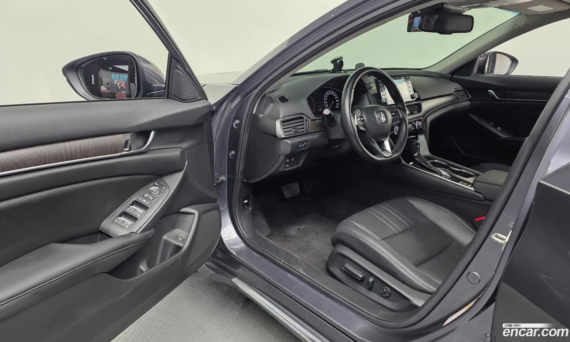 Honda Accord 10th Gen 2019 — 8