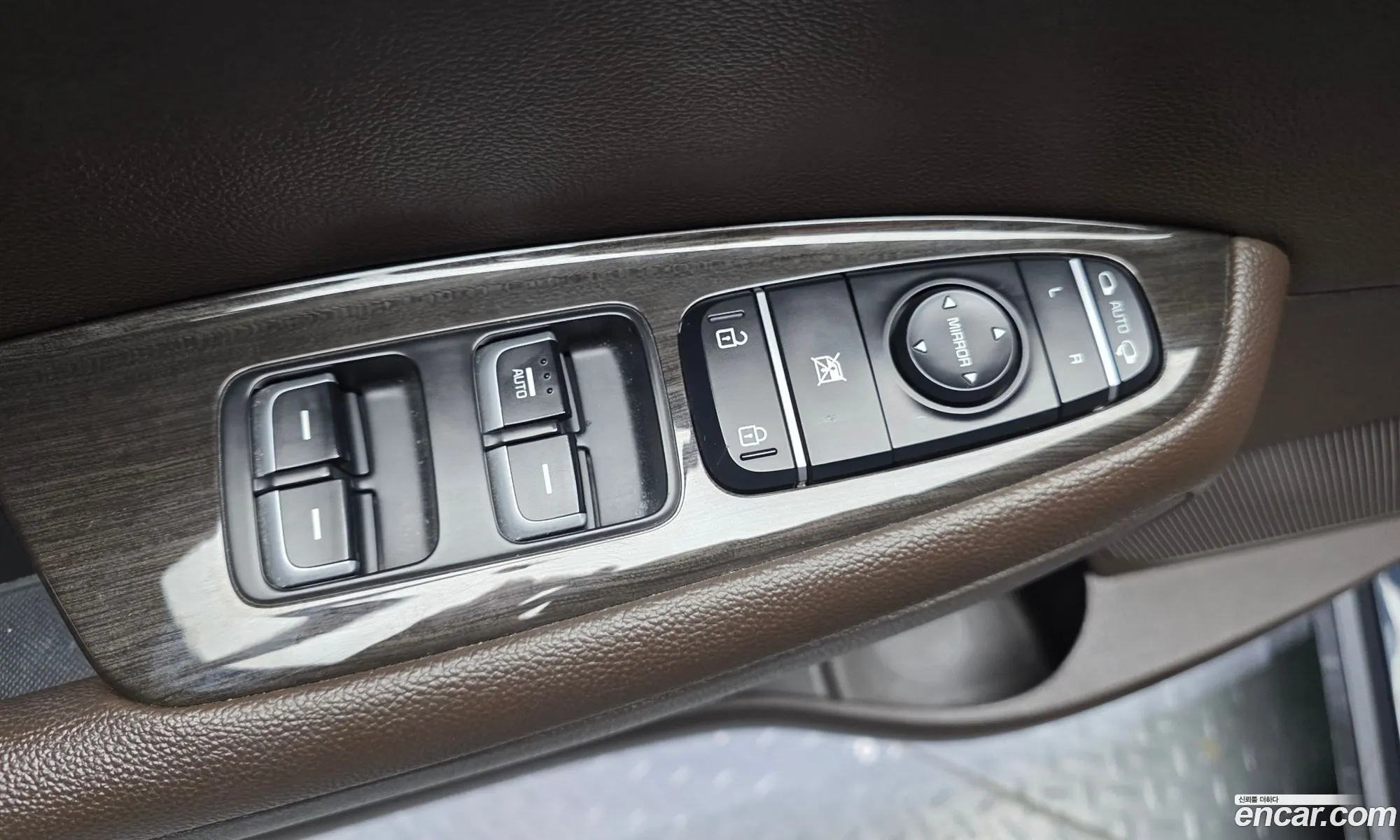 Kia K5 2018 KNAGU411BKA272412 — 7
