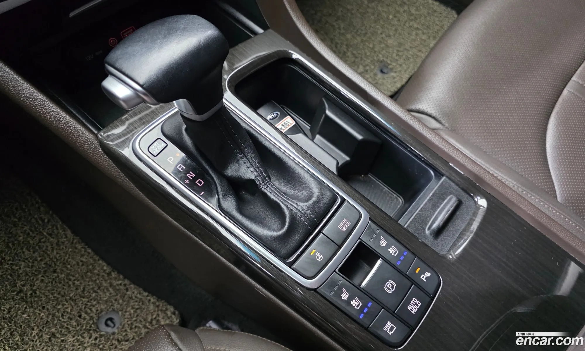 Kia K5 2018 KNAGU411BKA272412 — 16