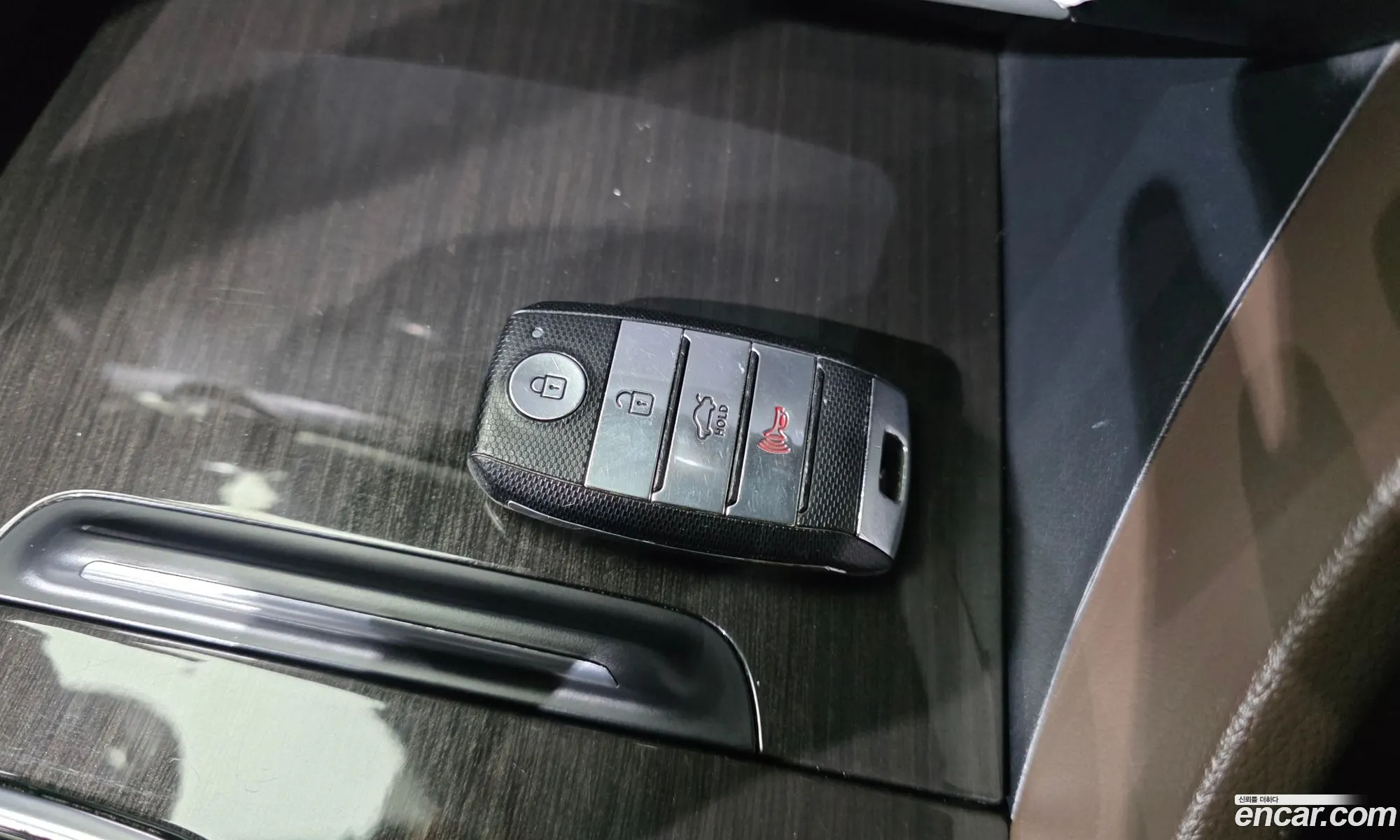 Kia K5 2018 KNAGU411BKA272412 — 12