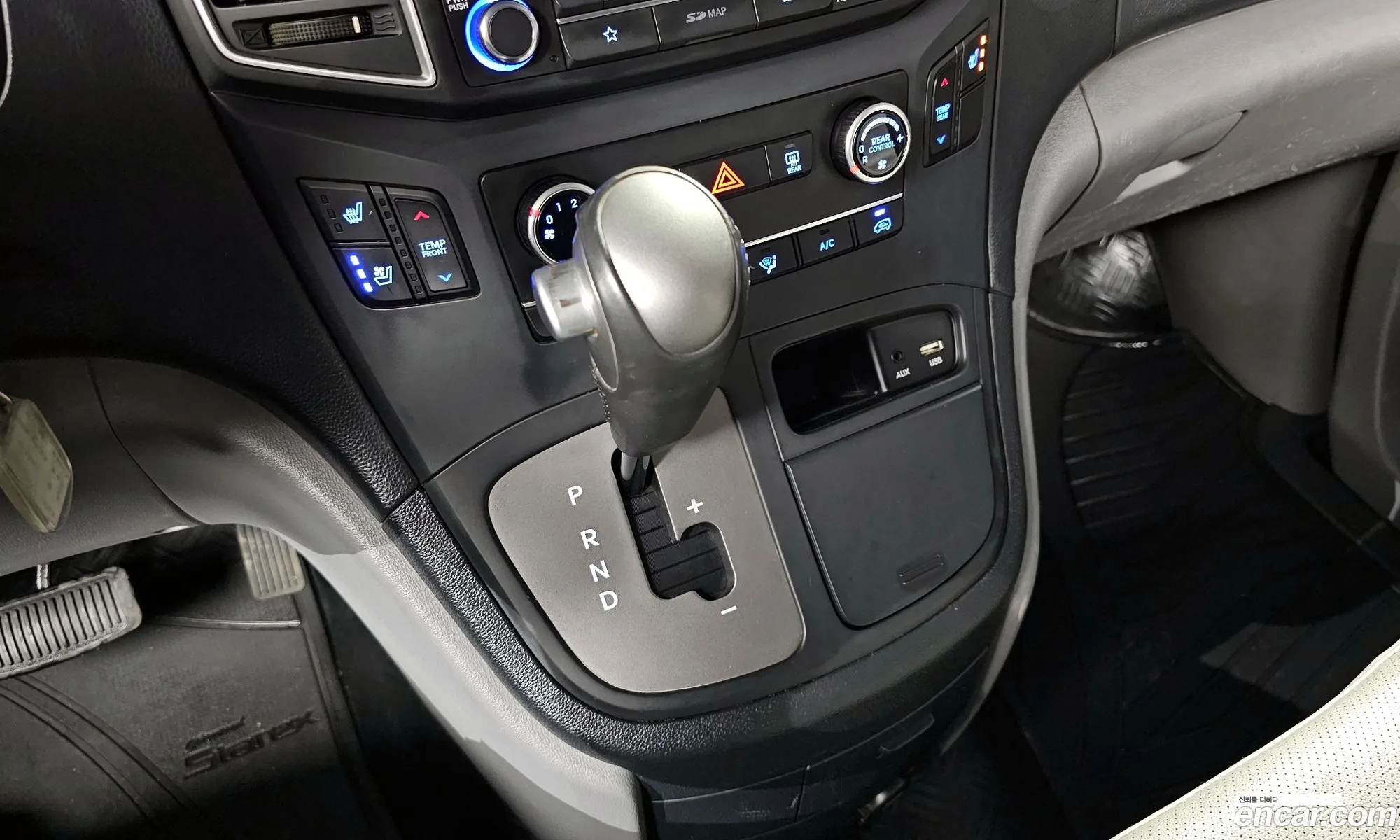 Hyundai Grand Starex 2019 — 10