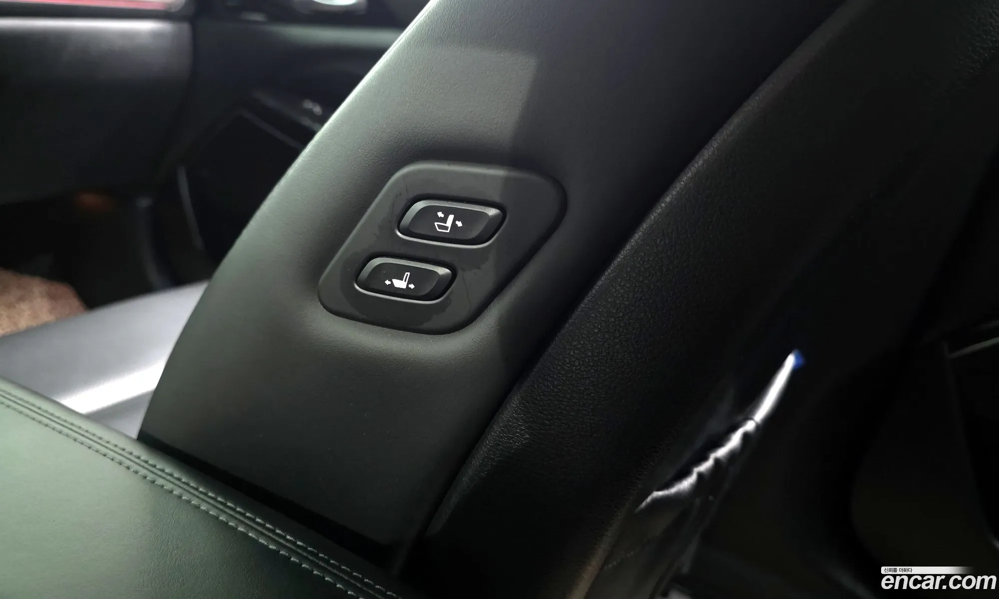 Kia K7 Premier Hybrid 2019 — 16