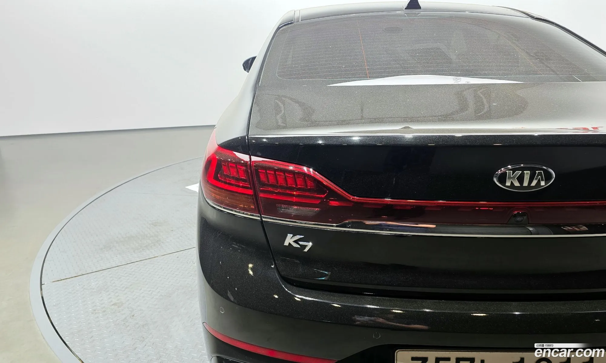 Kia K7 Premier Hybrid 2019 — 29
