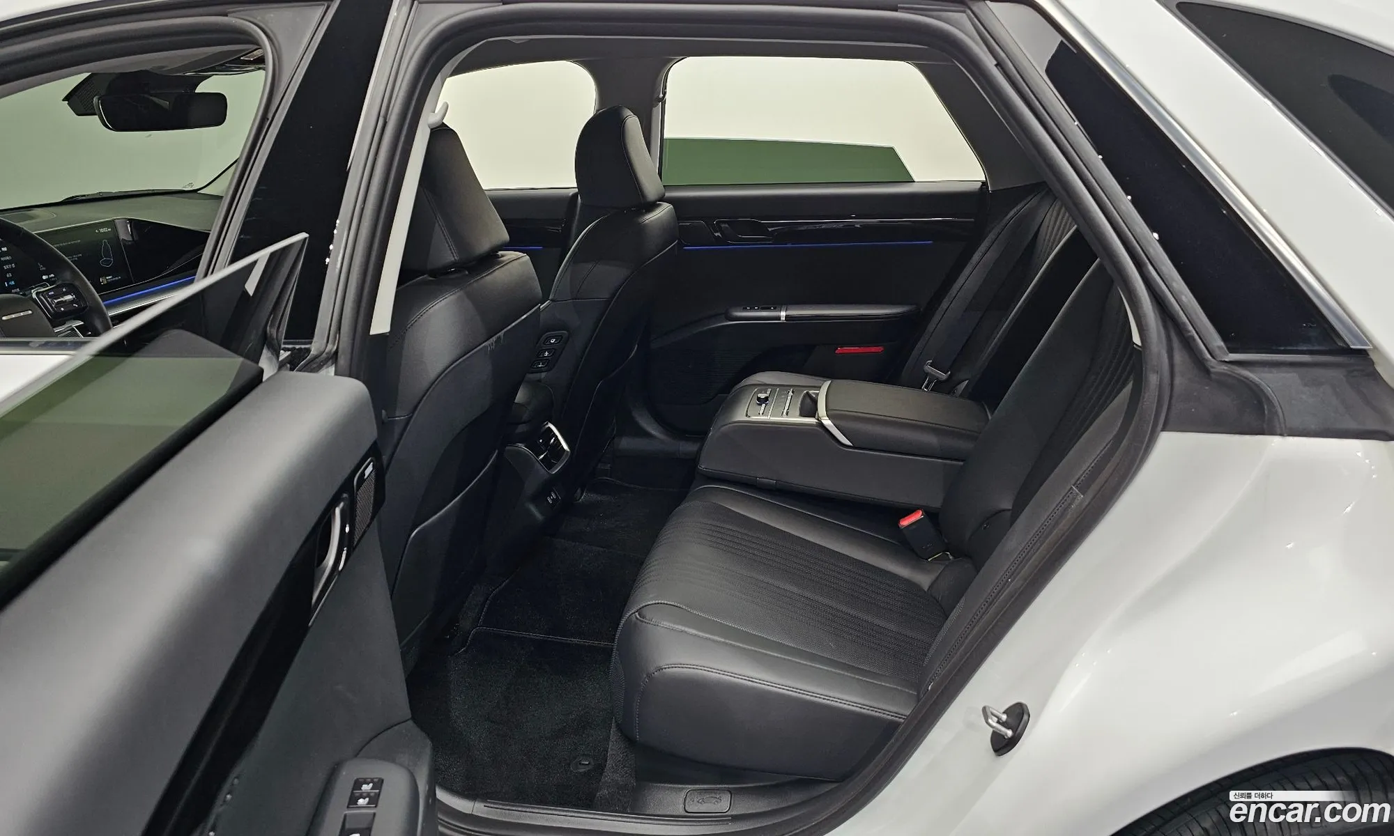 Hyundai Grandeur 2023 — 19