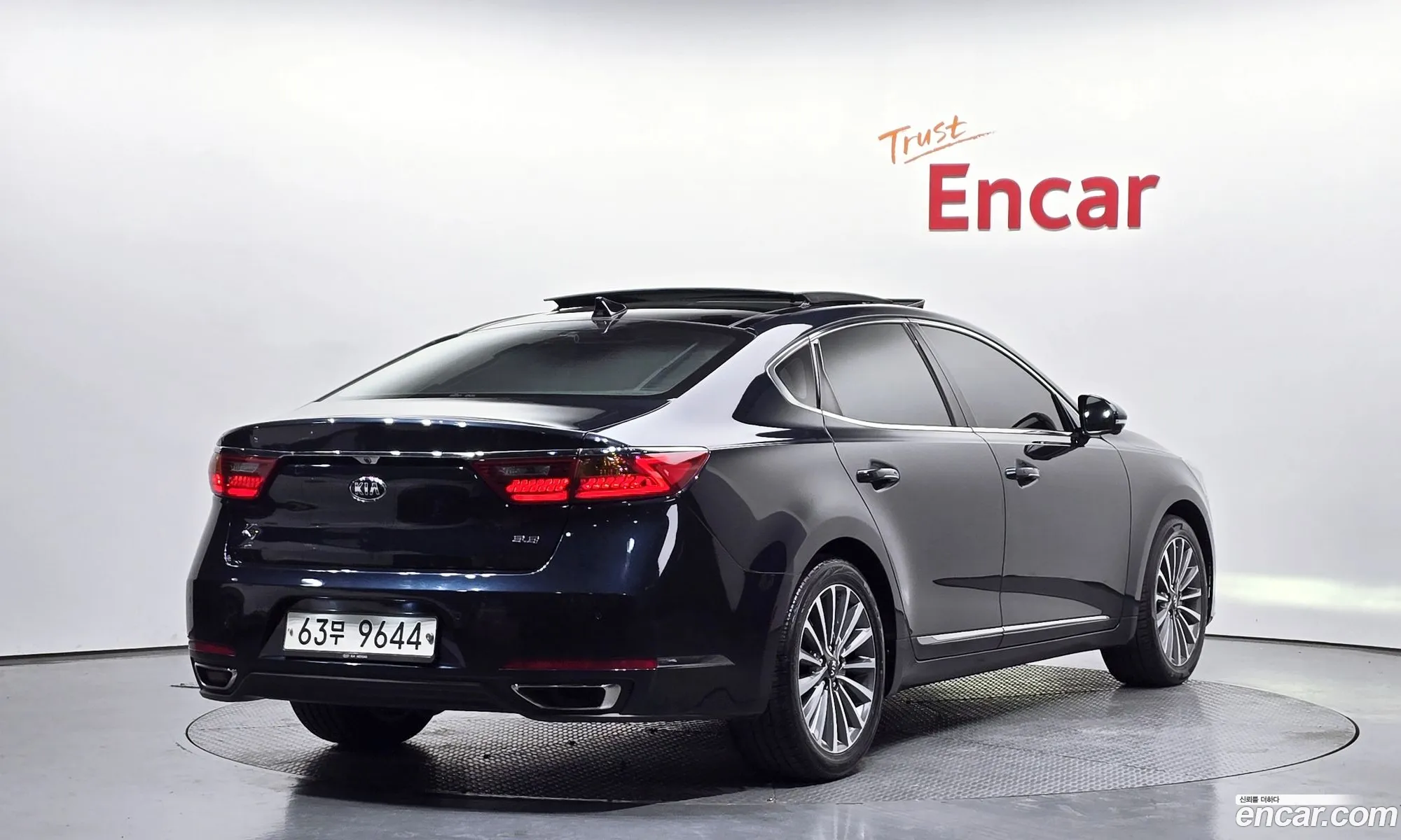Kia K7 2016 — 17