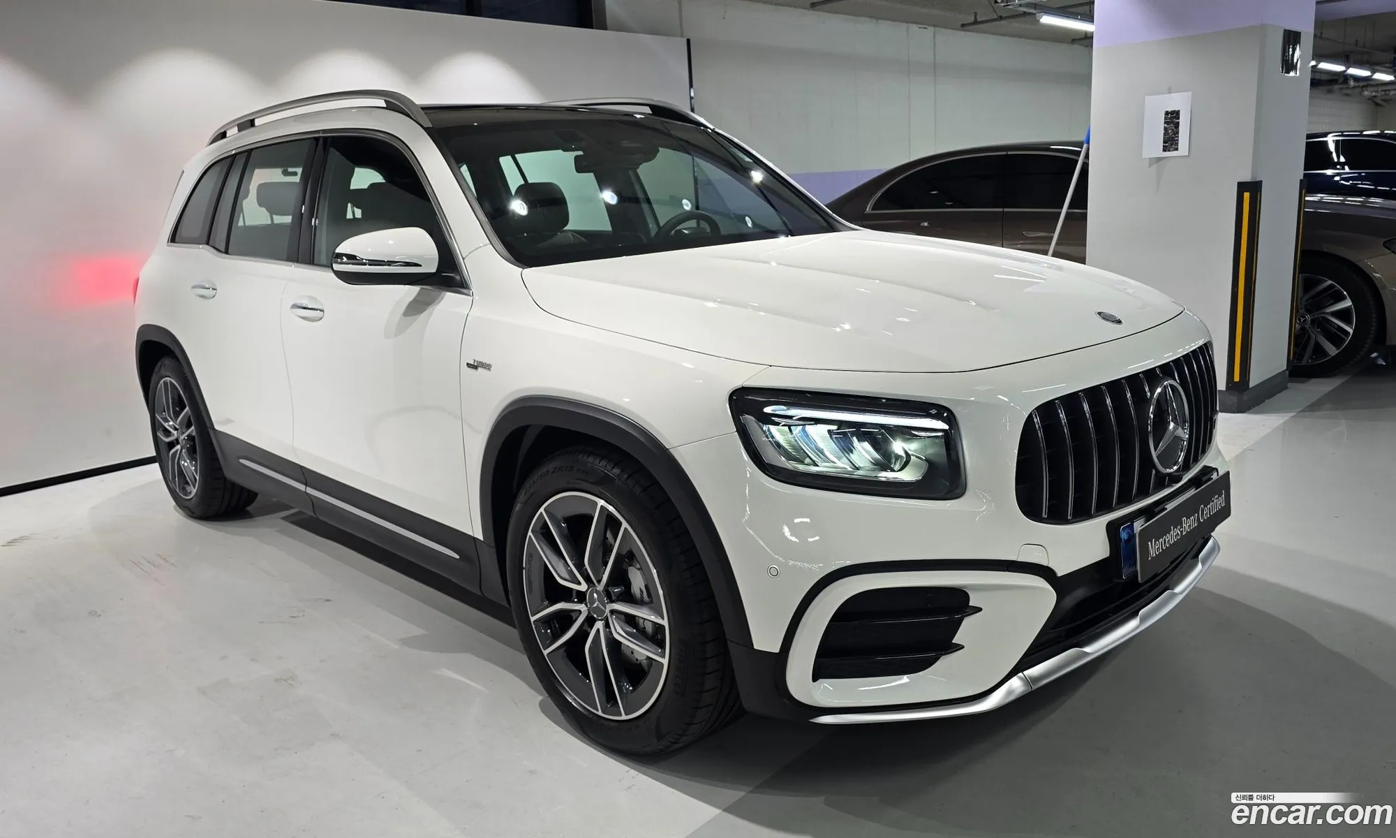 Mercedes-Benz GLB-Class X247 2025 — 18