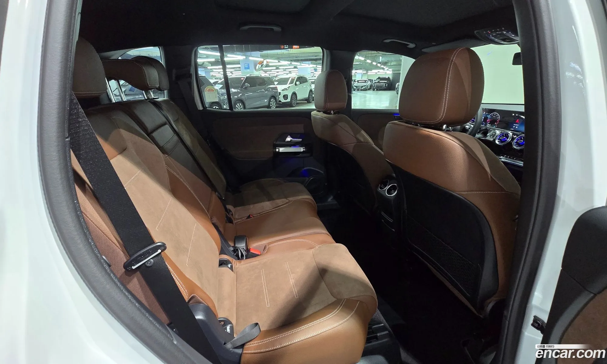 Mercedes-Benz GLB-Class X247 2025 — 8