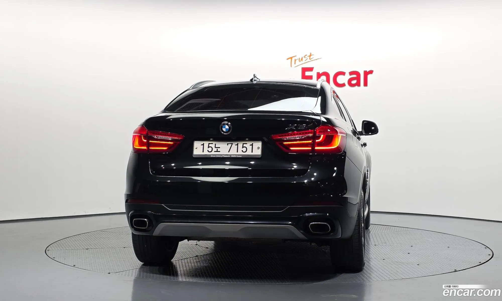 BMW X6 2017 — 28