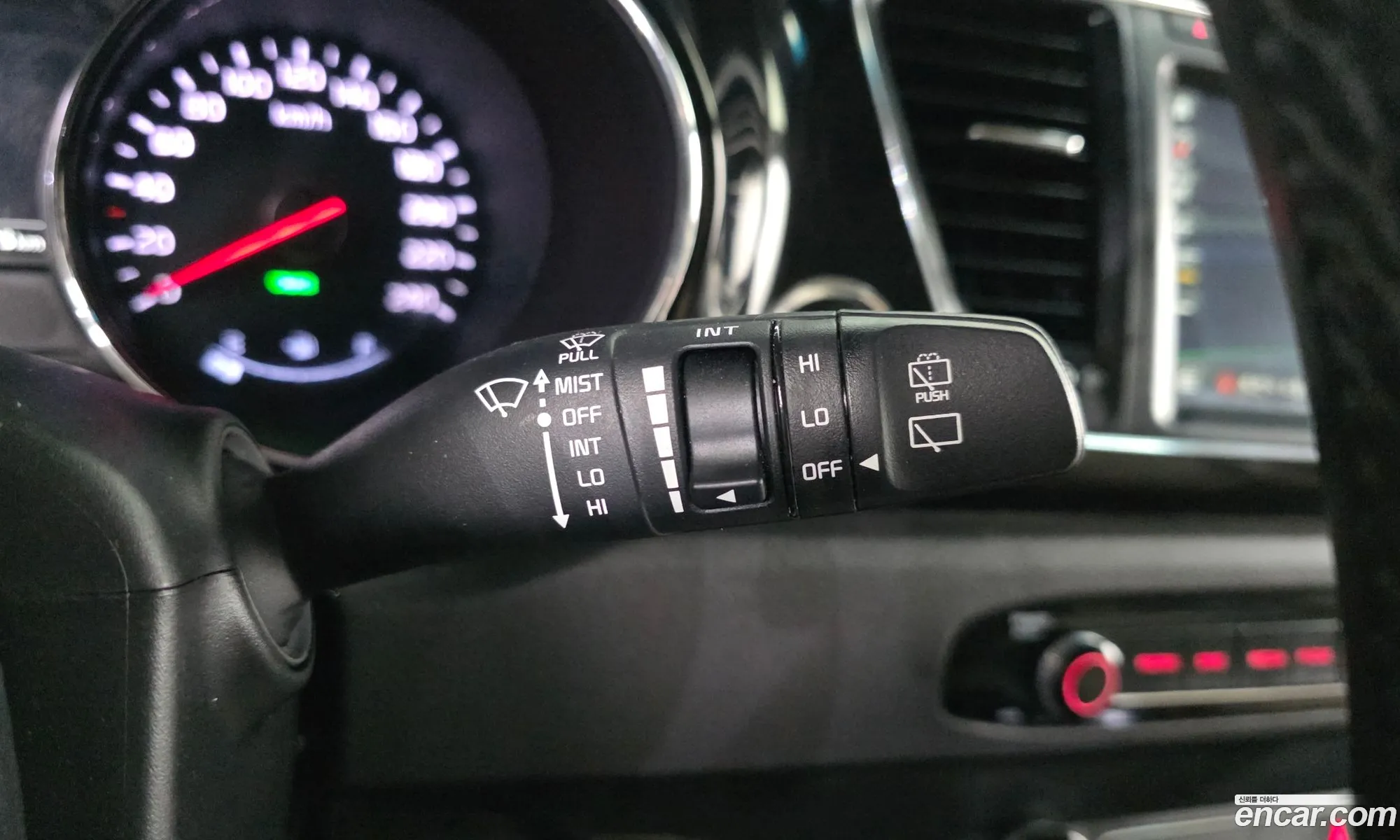 Kia Carnival 2015 — 25