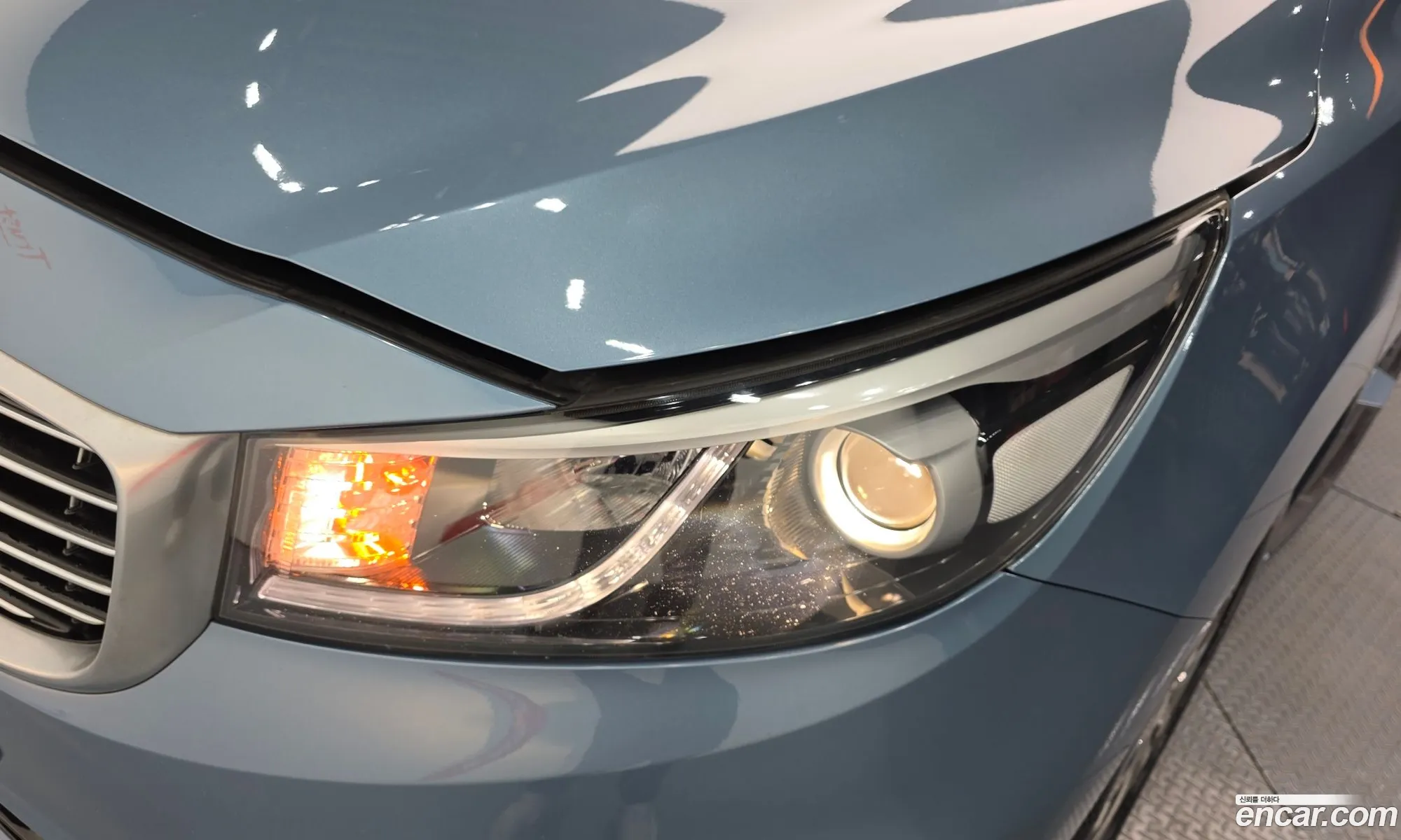 Kia Carnival 2015 — 3