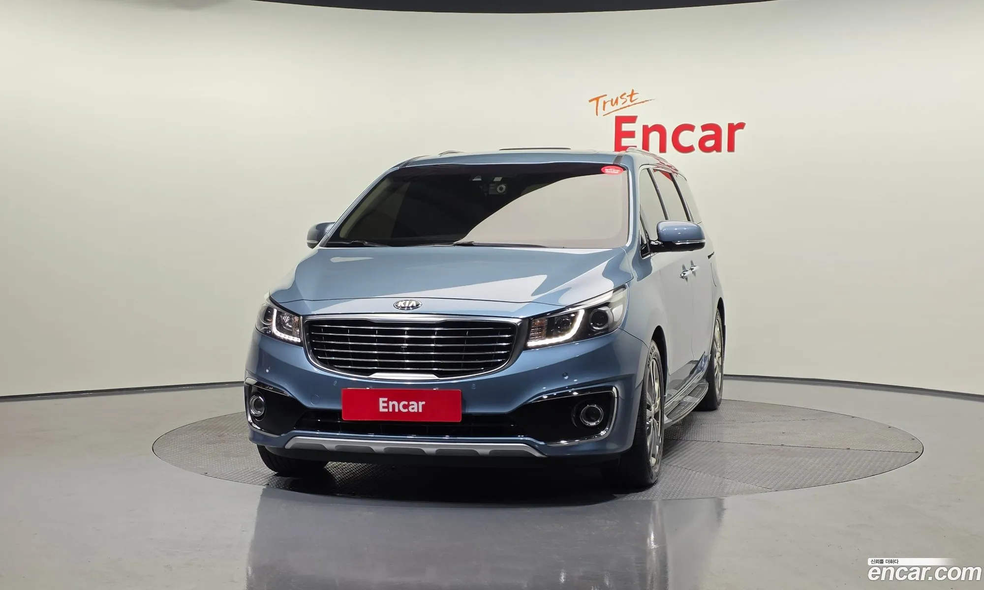 Kia Carnival 2015 — 17