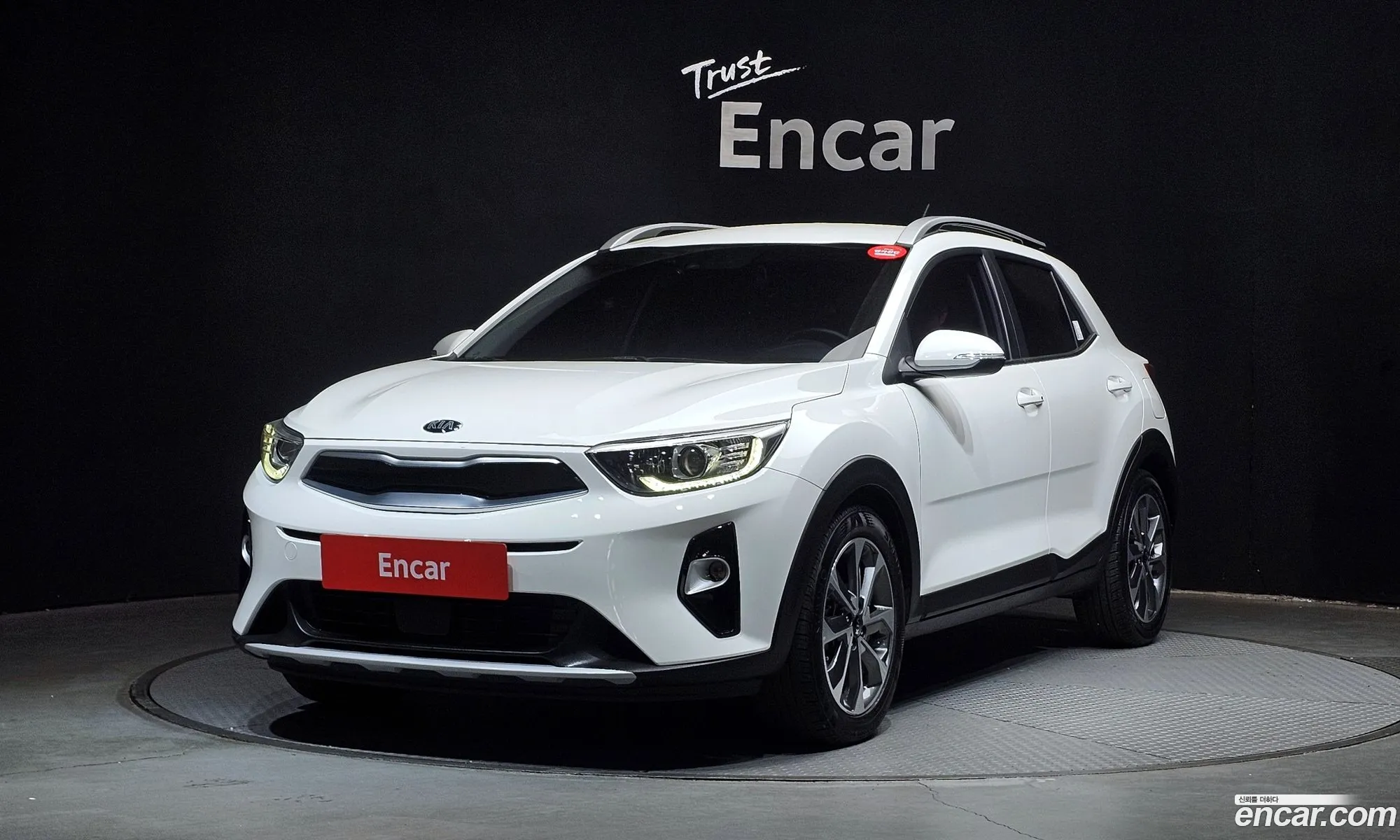 Kia Stonic 2018 — 18