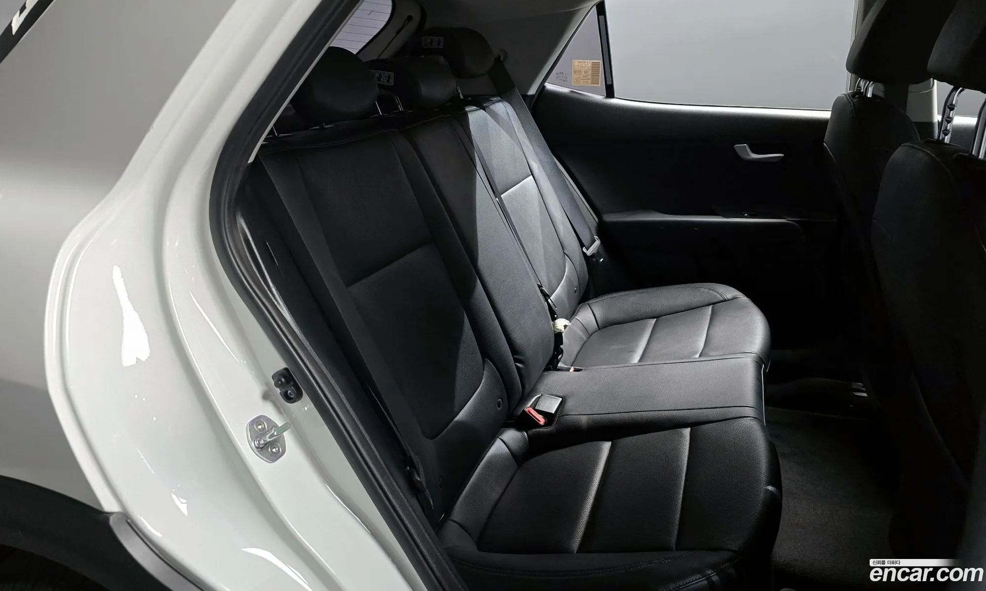 Kia Stonic 2018 — 24