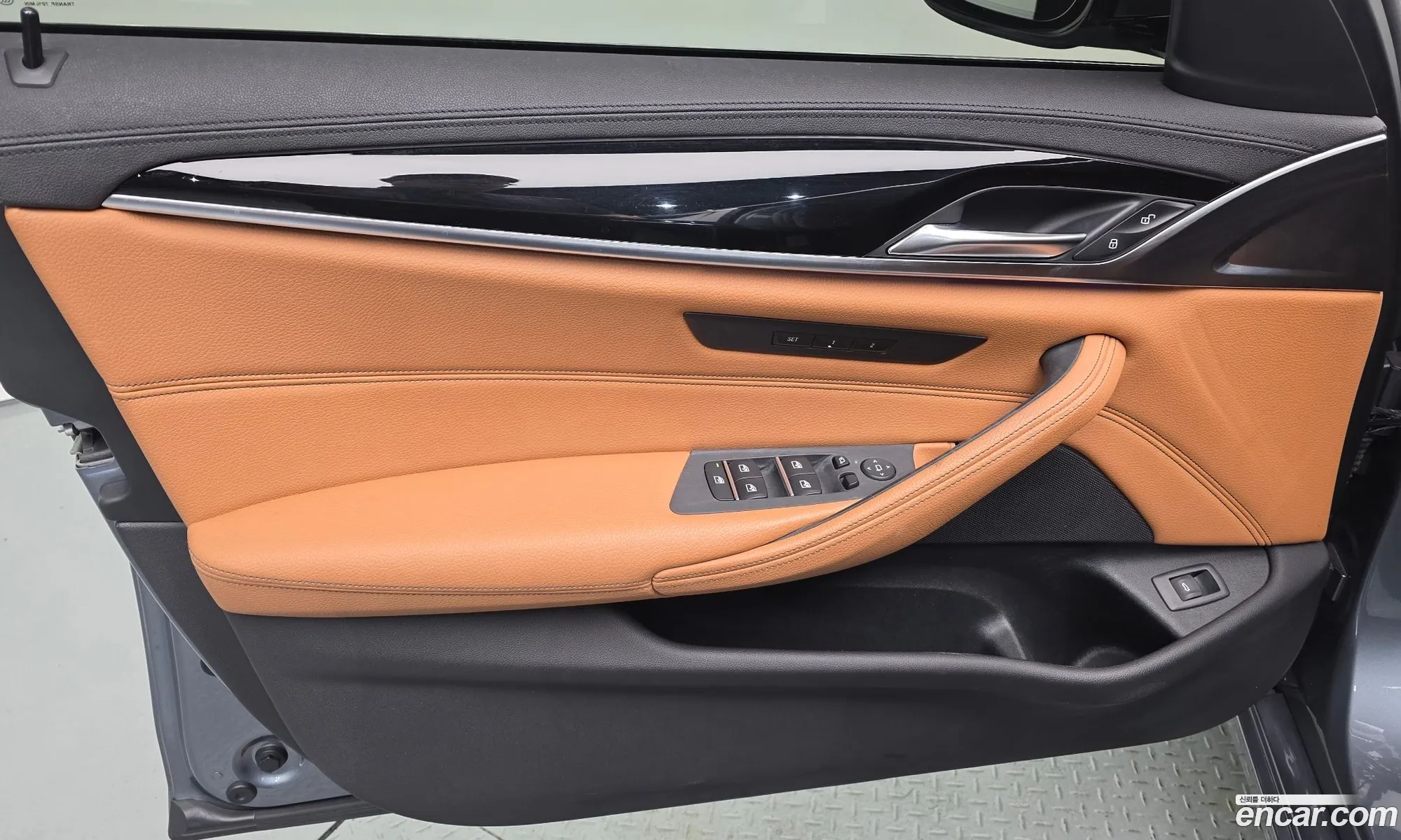 BMW 5 Series 2018 WBAJC3103JD030743 — 28