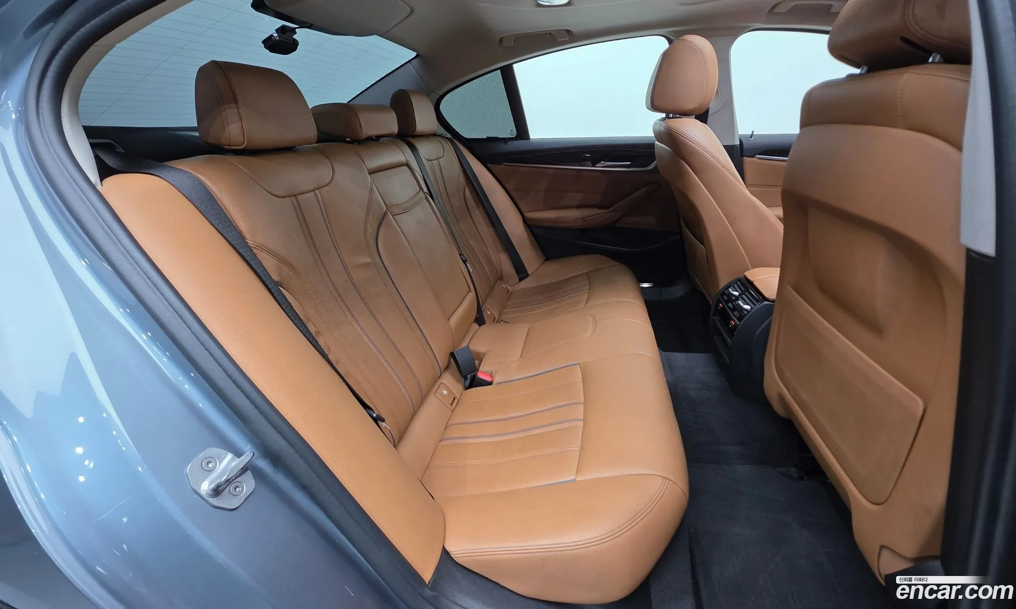 BMW 5 Series 2018 WBAJC3103JD030743 — 8