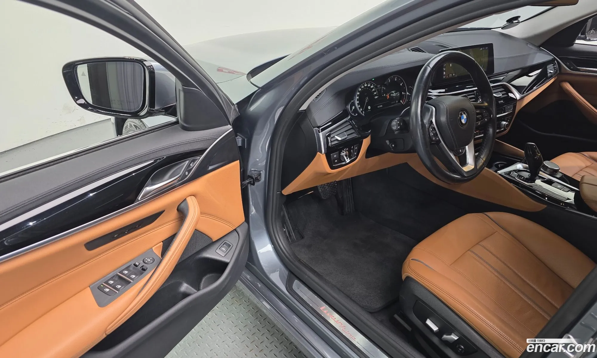BMW 5 Series 2018 WBAJC3103JD030743 — 31