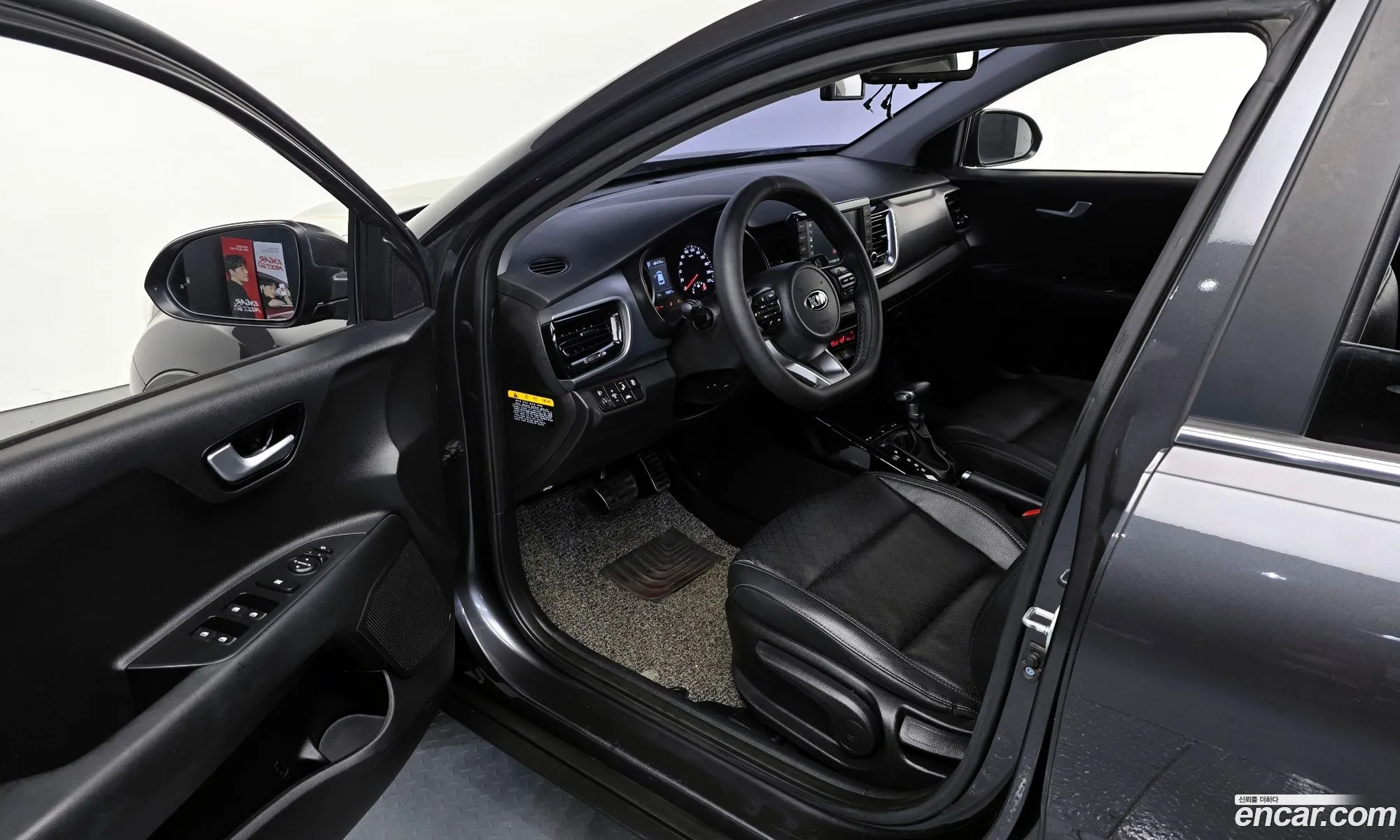 Kia Stonic 2019 — 18