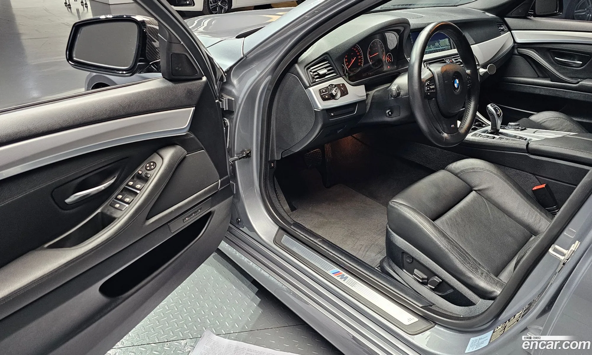 BMW 5 Series 2012 WBAFU9101CC954810 — 9