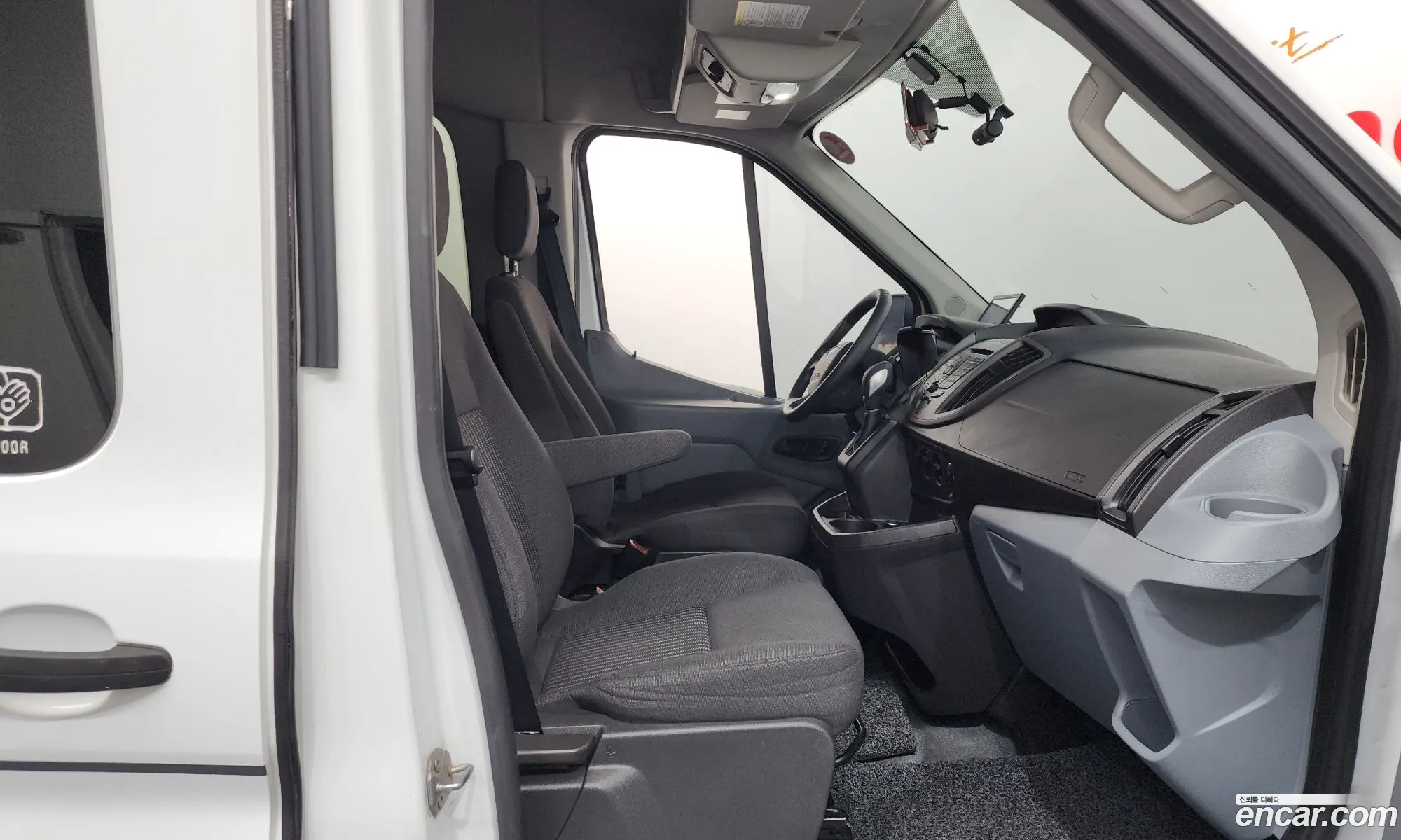 Ford Transit 2015 1FBAX2CM0FKA35603 — 15