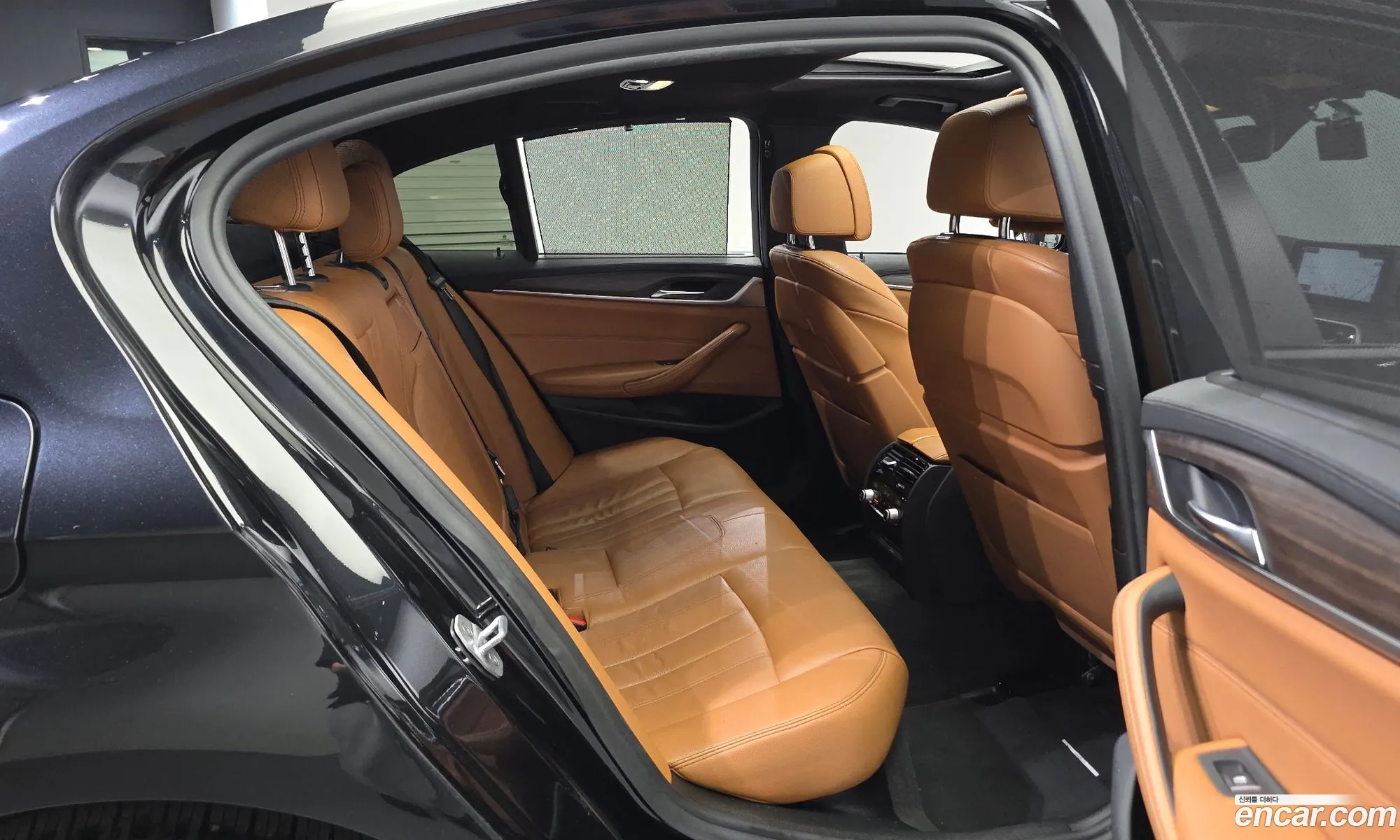 BMW 5 Series 2017 WBAJC3107HG992150 — 23