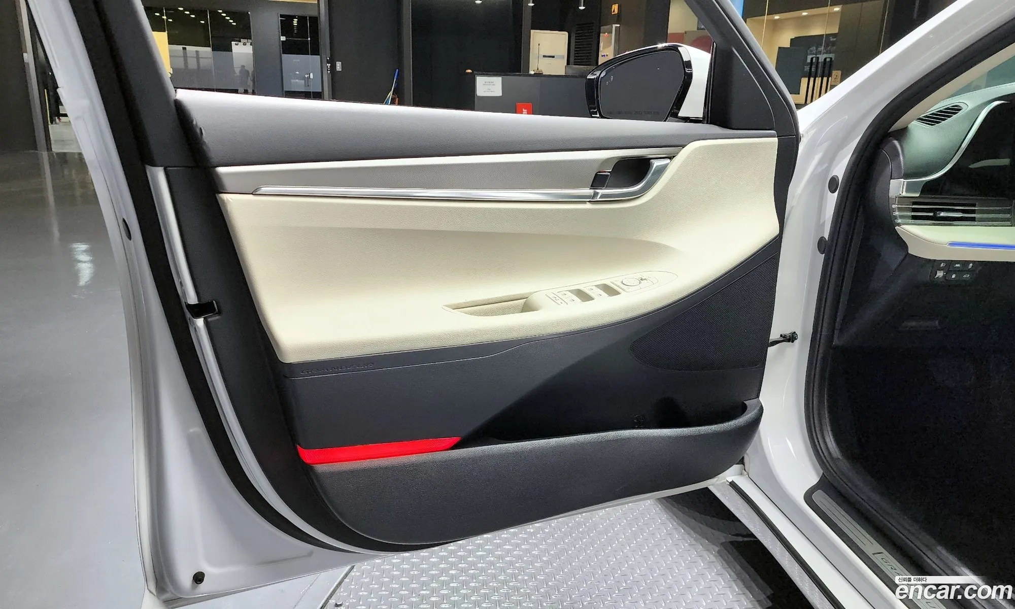 Hyundai Grandeur IG 2022 — 18