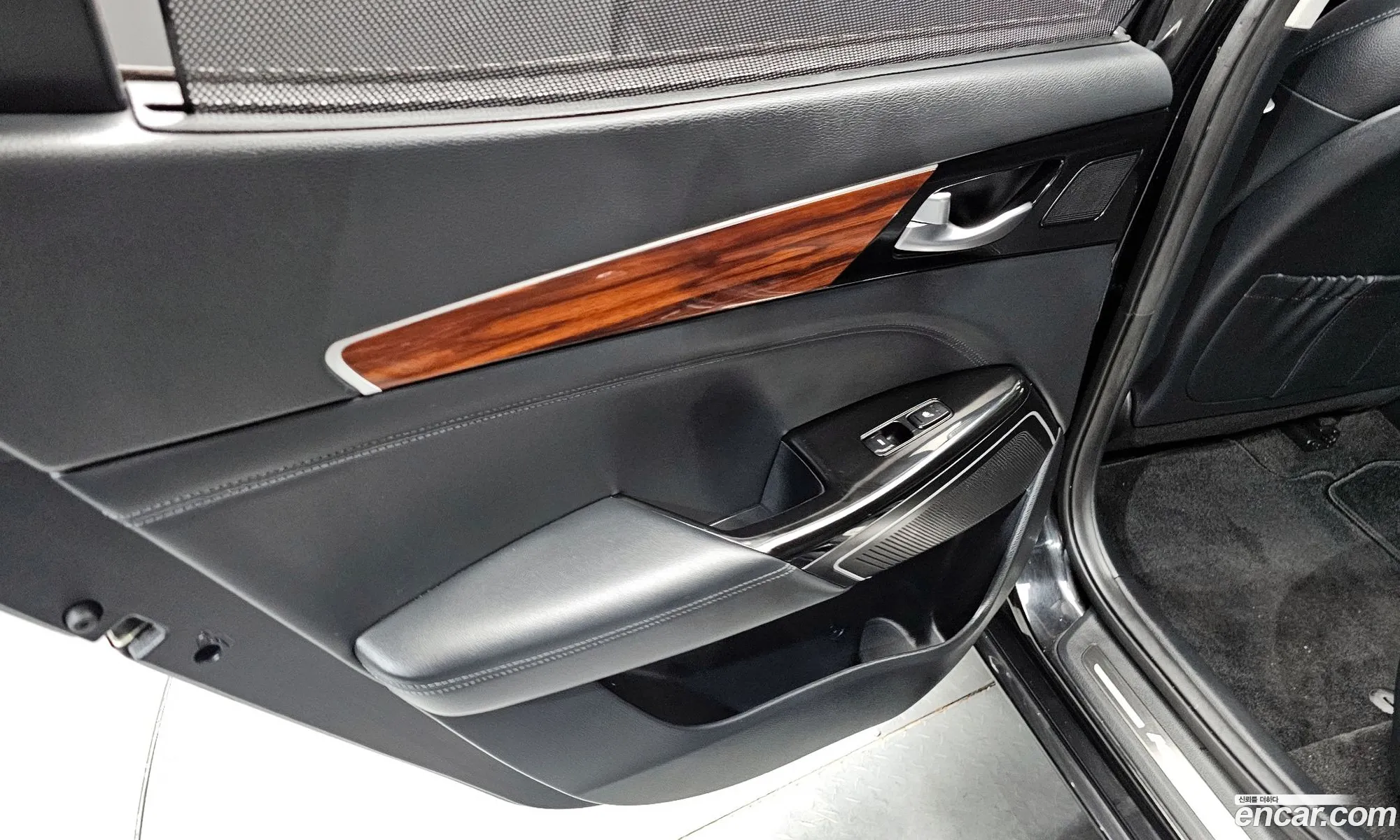Kia K7 2016 — 25