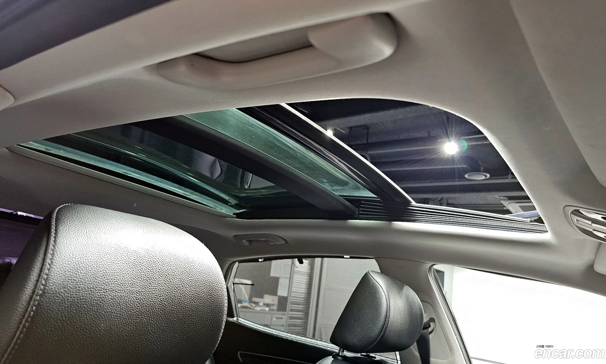 Kia K7 2016 — 23