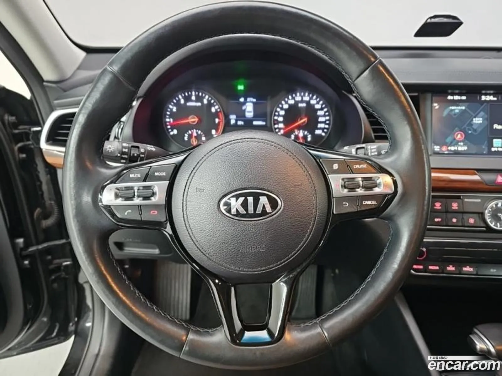 Kia K7 2016 — 19