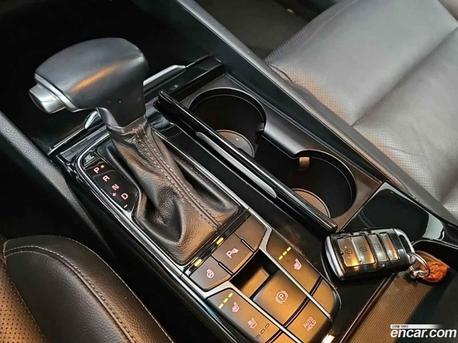 Kia K7 2016 — 10