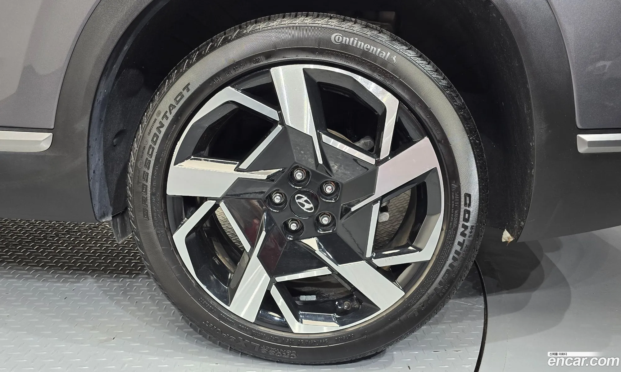 Hyundai Santa Fe 2021 — 25