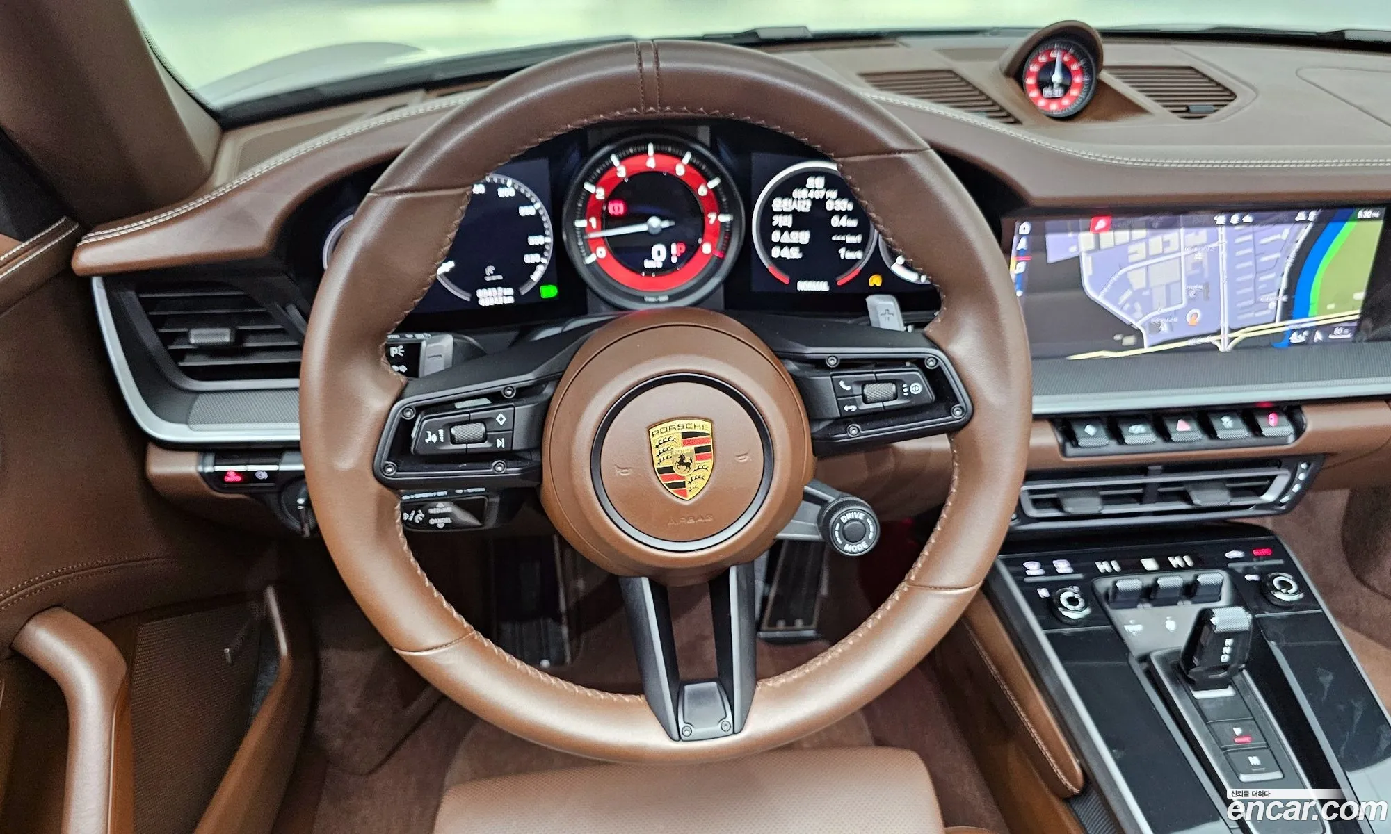 Porsche 911 2021 — 17