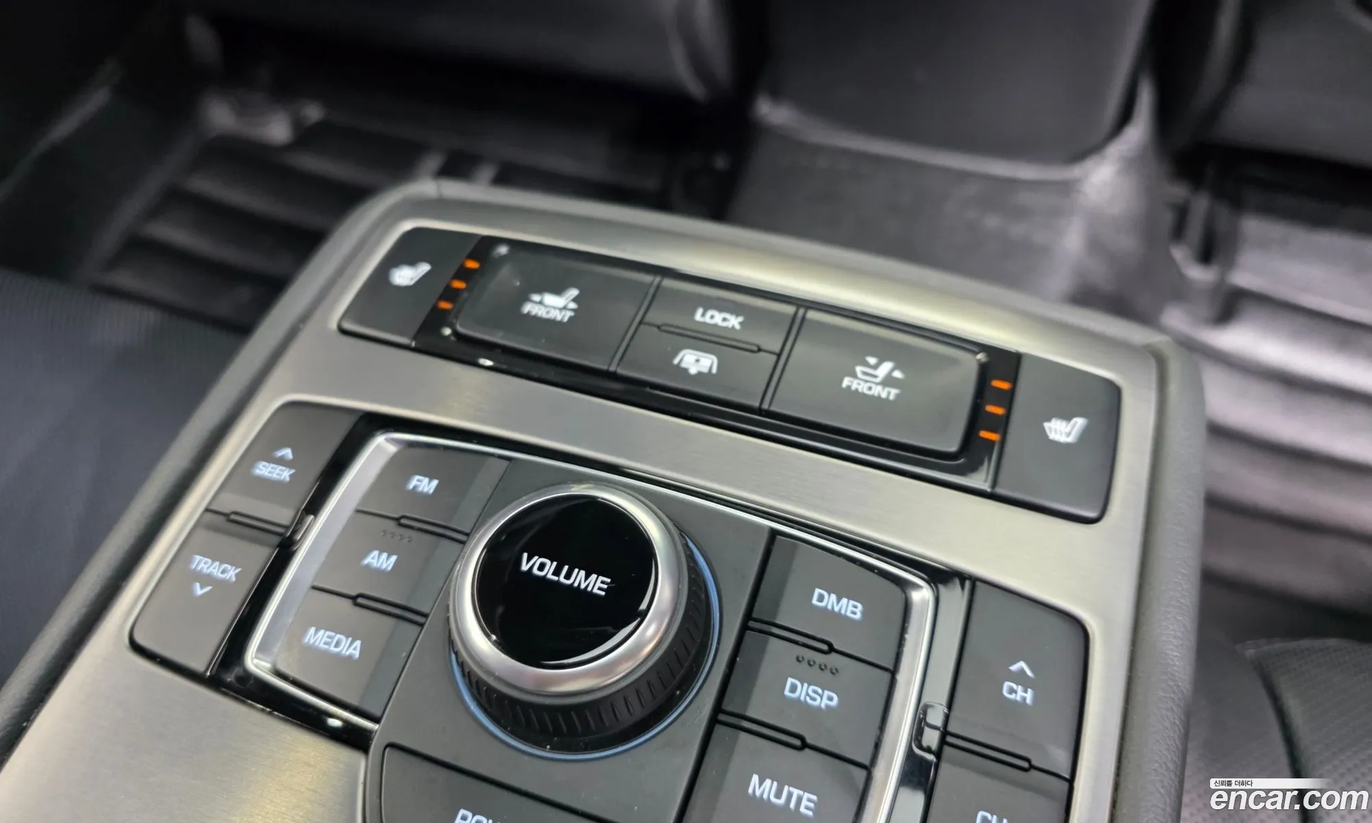 Hyundai Genesis DH 2014 — 16