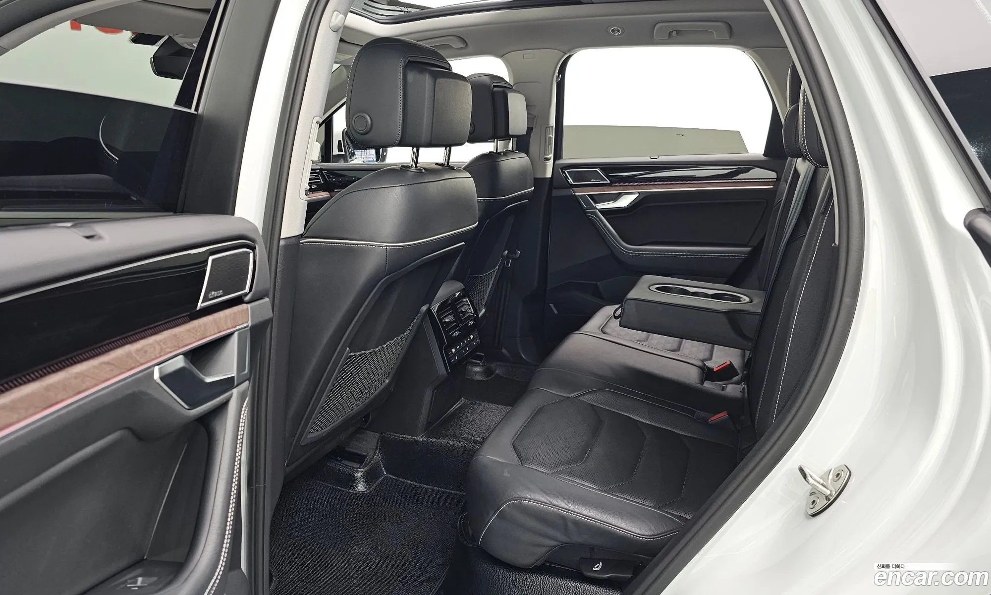 Volkswagen Touareg 2024 — 16