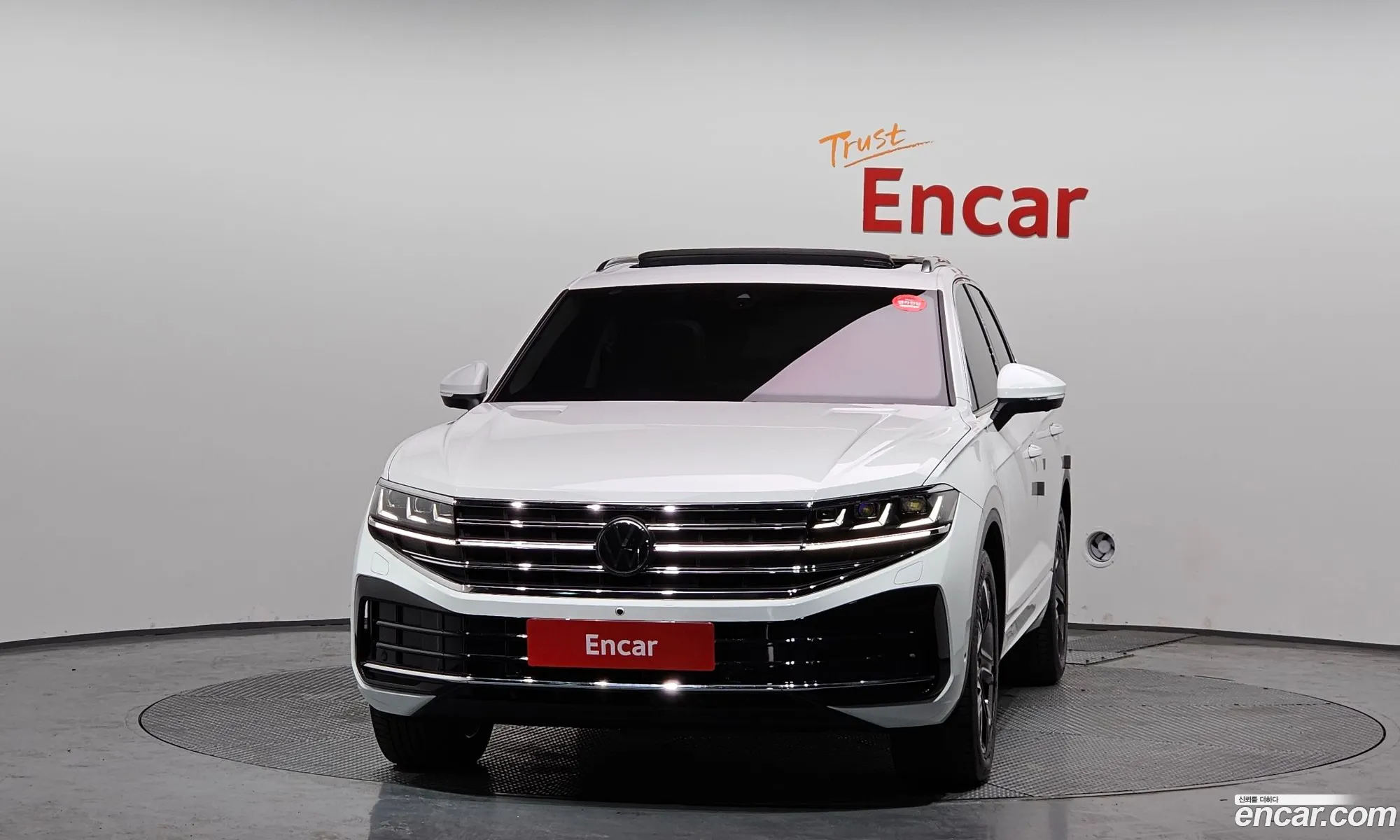 Volkswagen Touareg 2024 — 27