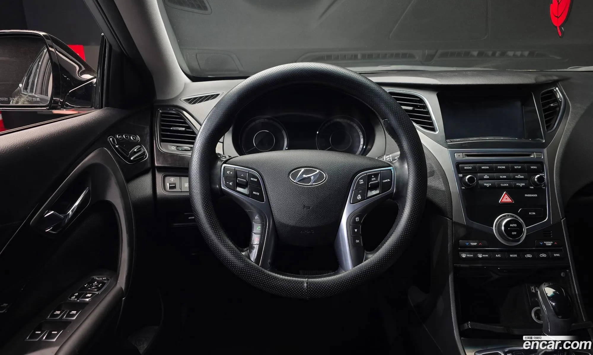 Hyundai Grandeur HG Hybrid 2015 — 6