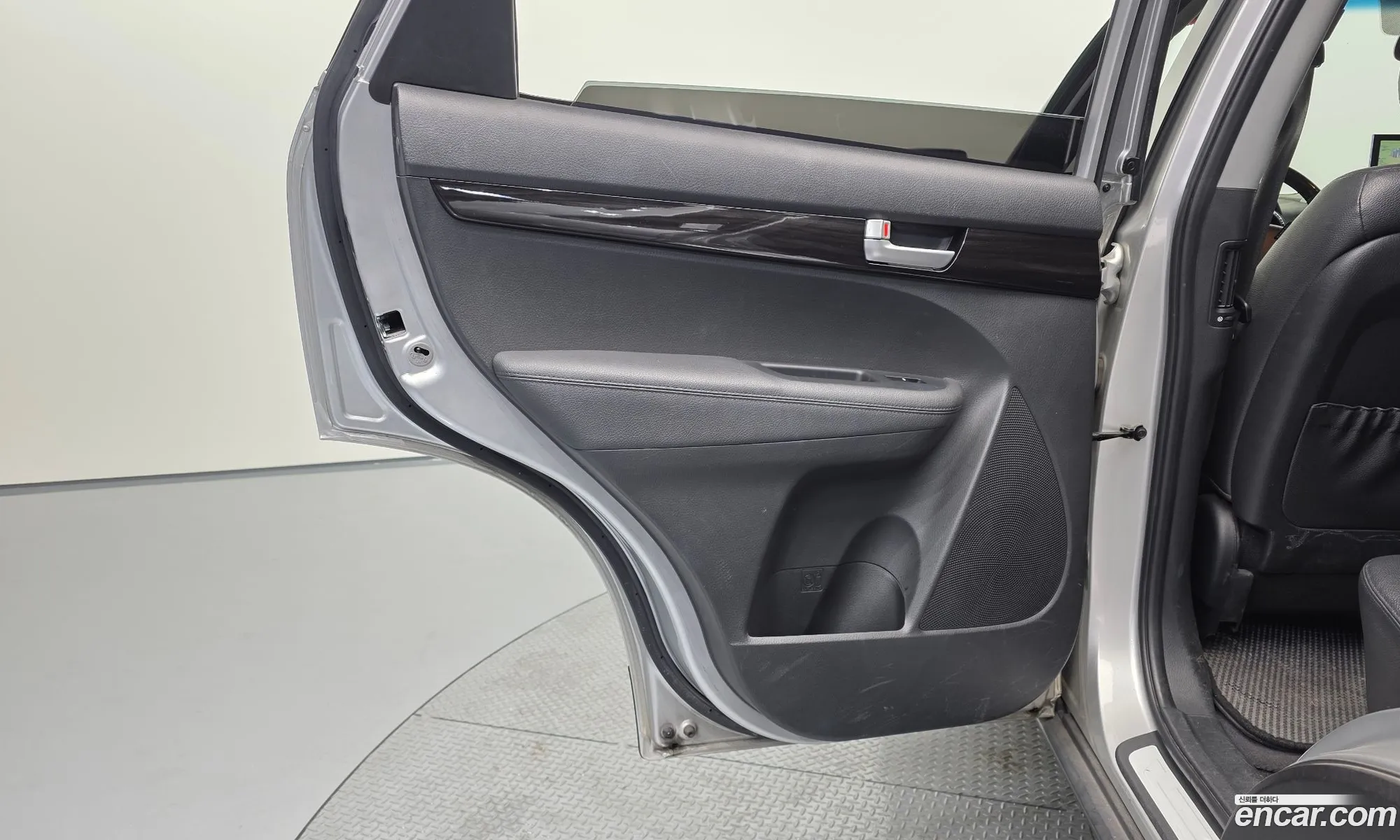 Kia Sorento R 2012 — 21