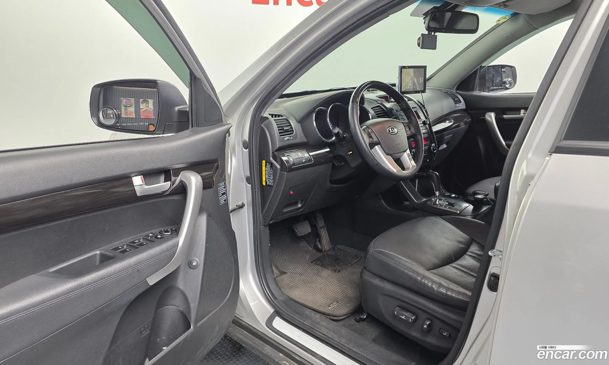 Kia Sorento R 2012 — 28