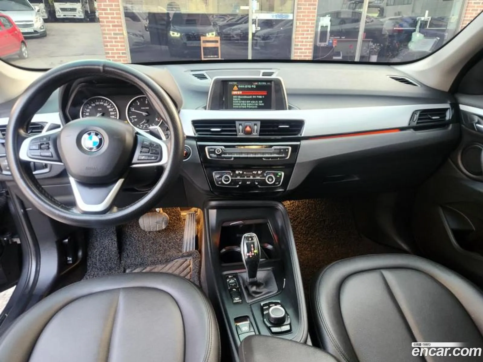 BMW X1 2018 — 18